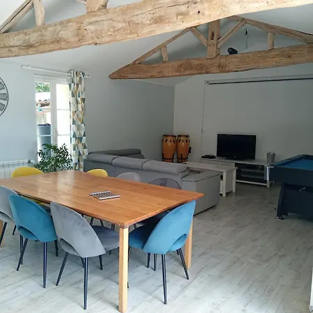 بيت للعطل La Petite Maison De Charzais *