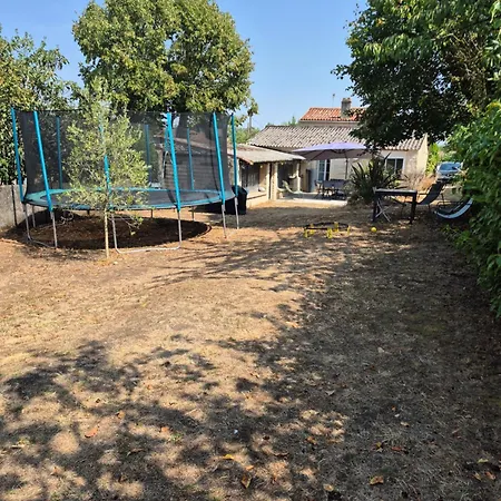 La Petite Maison De Charzais بيت للعطل فونتيناي لو كومت
